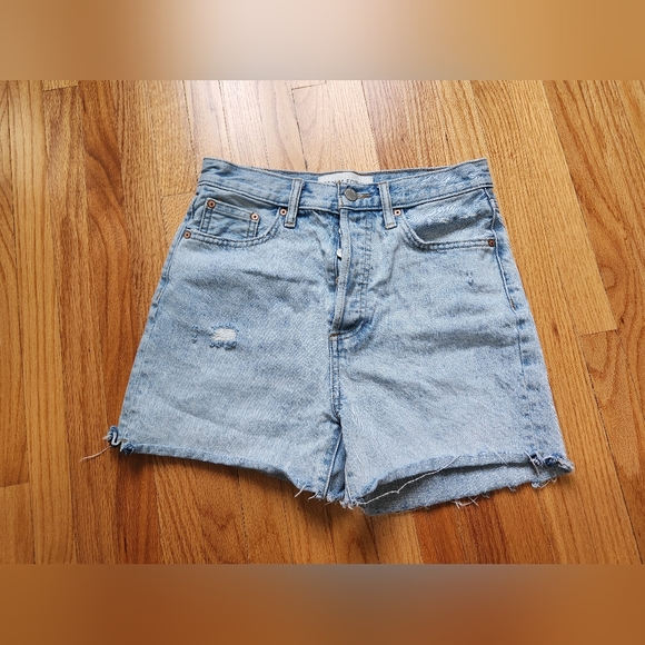 Denim Forum Pants - Aritzia Denim Forum Yoko Mid Thigh Short size 25